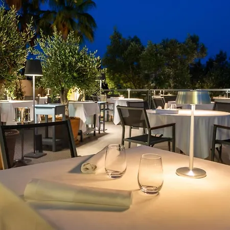 - Greenlife Golf Apartahotel Marbella