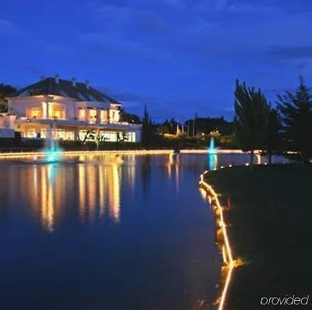 Apartahotel - Greenlife Golf 3*