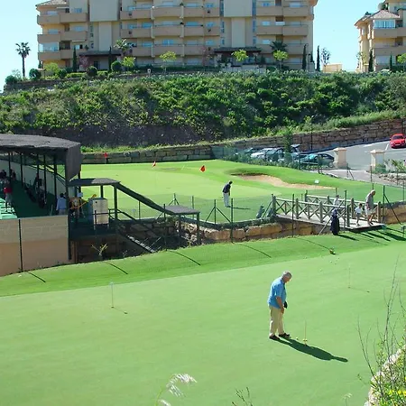 - Greenlife Golf 3*