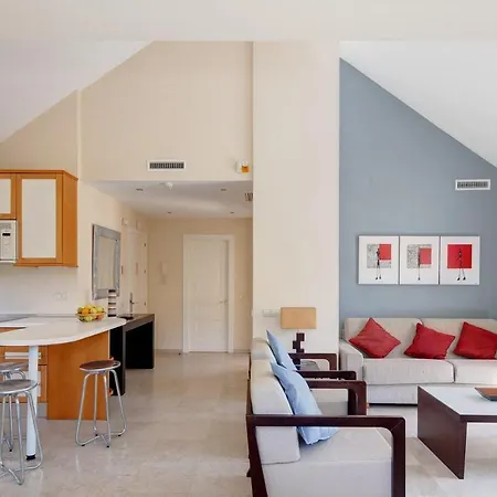 Elviria Hills Living Aparthotel