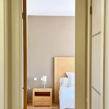 - Greenlife Golf Aparthotel 3*