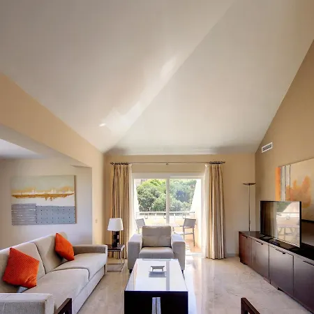 - Greenlife Golf Aparthotel