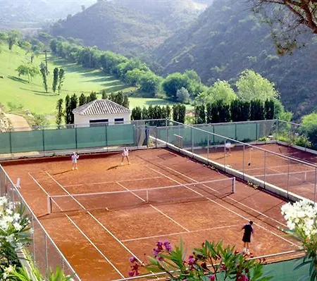 - Greenlife Golf