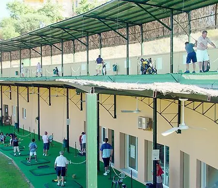 - Greenlife Golf 3* Marbella